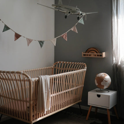 Mushie Wiegdeken Textured Dots Dark Navy koop je bij Babywinkel