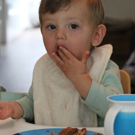 Silly Billyz Slabbetje Large White Sand koop je bij Babywinkel