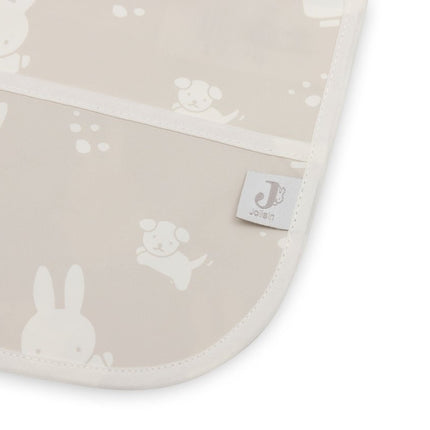 Jollein Slabbetje Waterproof Met Mouw Miffy & Snuffy Nougat koop je bij Babywinkel