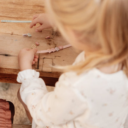 Little Dutch Sæt til fremstilling af armbånd – Rosa & Friends