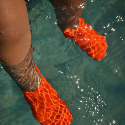 Slipstop Waterschoentjes Neon Orange koop je bij Babywinkel