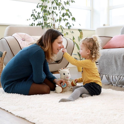 Sophie de Giraf Knuffel Touch& Music koop je bij Babywinkel