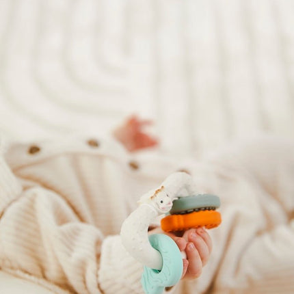 Sophie de Giraf Bijtring Sleutel In Witte Geschenkdoos koop je bij Babywinkel