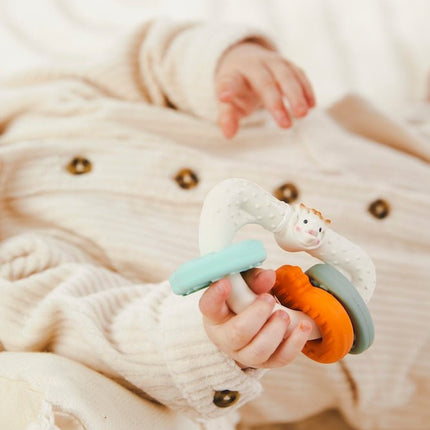 Sophie de Giraf Bijtring Sleutel In Witte Geschenkdoos koop je bij Babywinkel