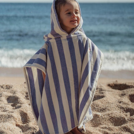 Strandponcho “Dreamy Purple Stripe” – One Size koop je bij Babywinkel