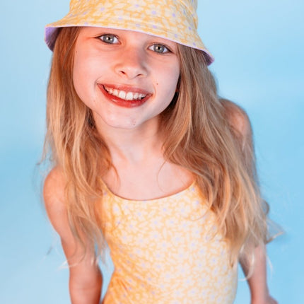 Swim Essentials Zonnehoedje Baby Florish Yellow Reversible koop je bij Babywinkel