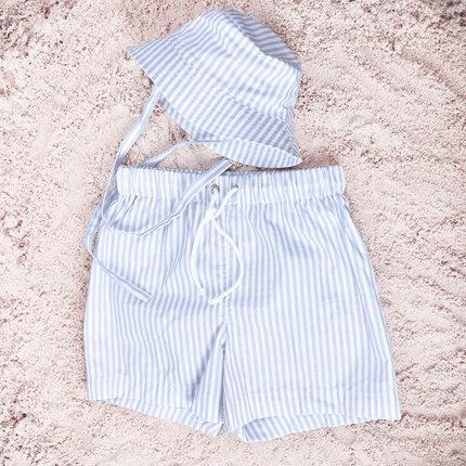 Swim Essentials Zonnehoedje Baby Strepen Lichtblauw koop je bij Babywinkel