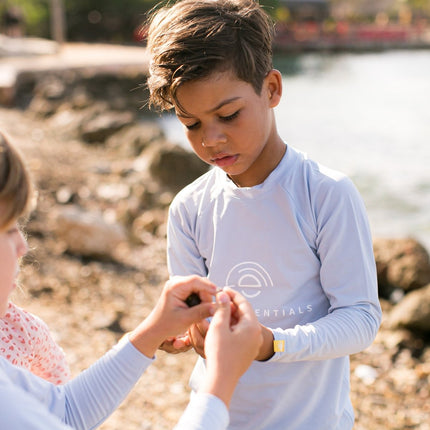 Swim Essentials Zwemshirt Kind Uv Lichtblauw koop je bij Babywinkel